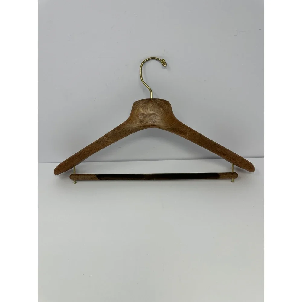 SAMUELSOHN Suit/Coat Hanger Heavy Duty Composite Wood V8